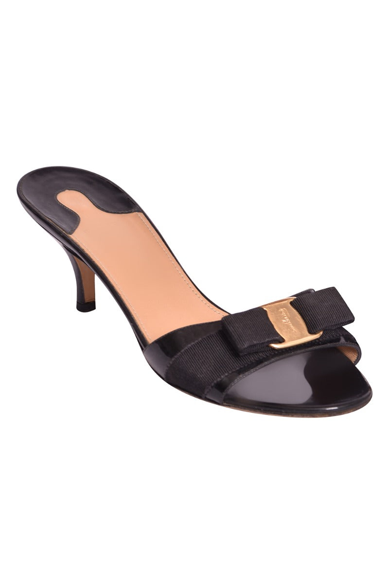 Salvatore Ferragamo Vara Bow Heels