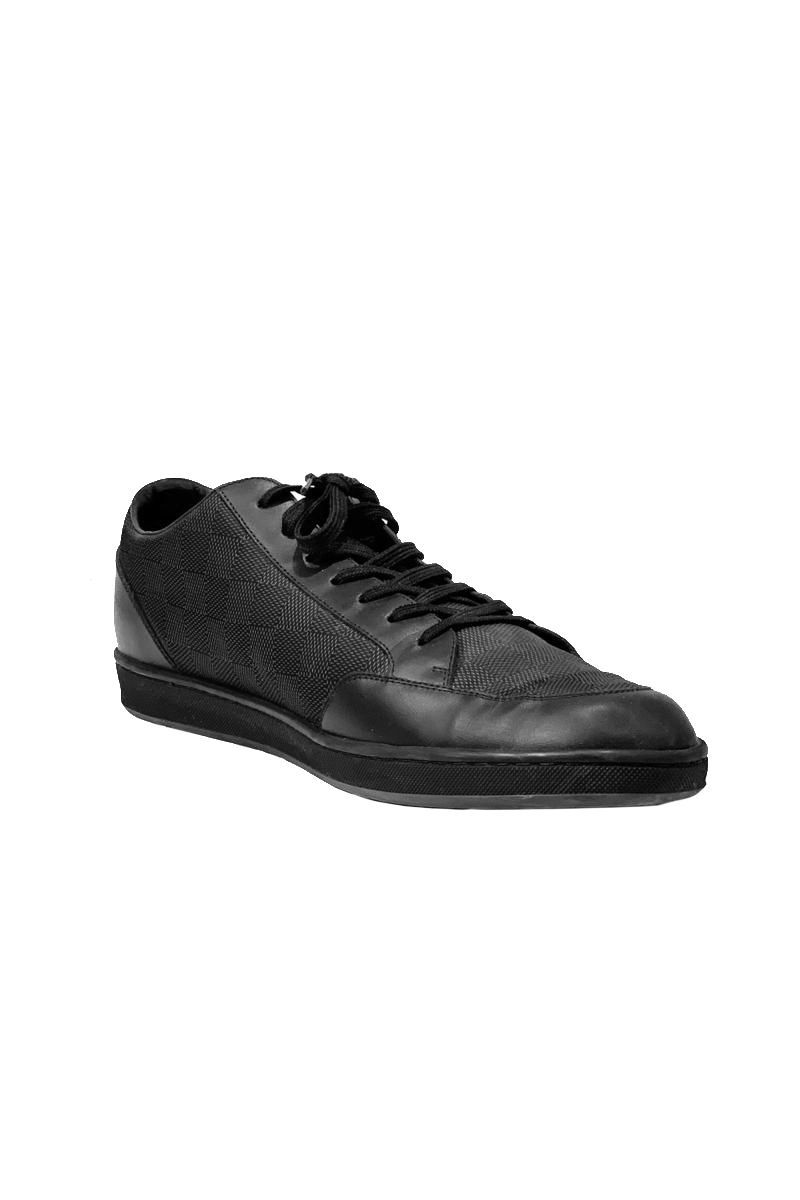 Sold at Auction: Louis Vuitton - Black Damier Low Top Sneakers - LV 7 - US  8 Leather Canvas - Men's